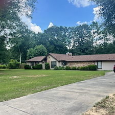 Stonewall-Associates-Installed-Stunning-Roof-Replacement-in-Cantonment-FL-Using-CertainTeed-Landmark-Burnt-Sienna-Shingles 0