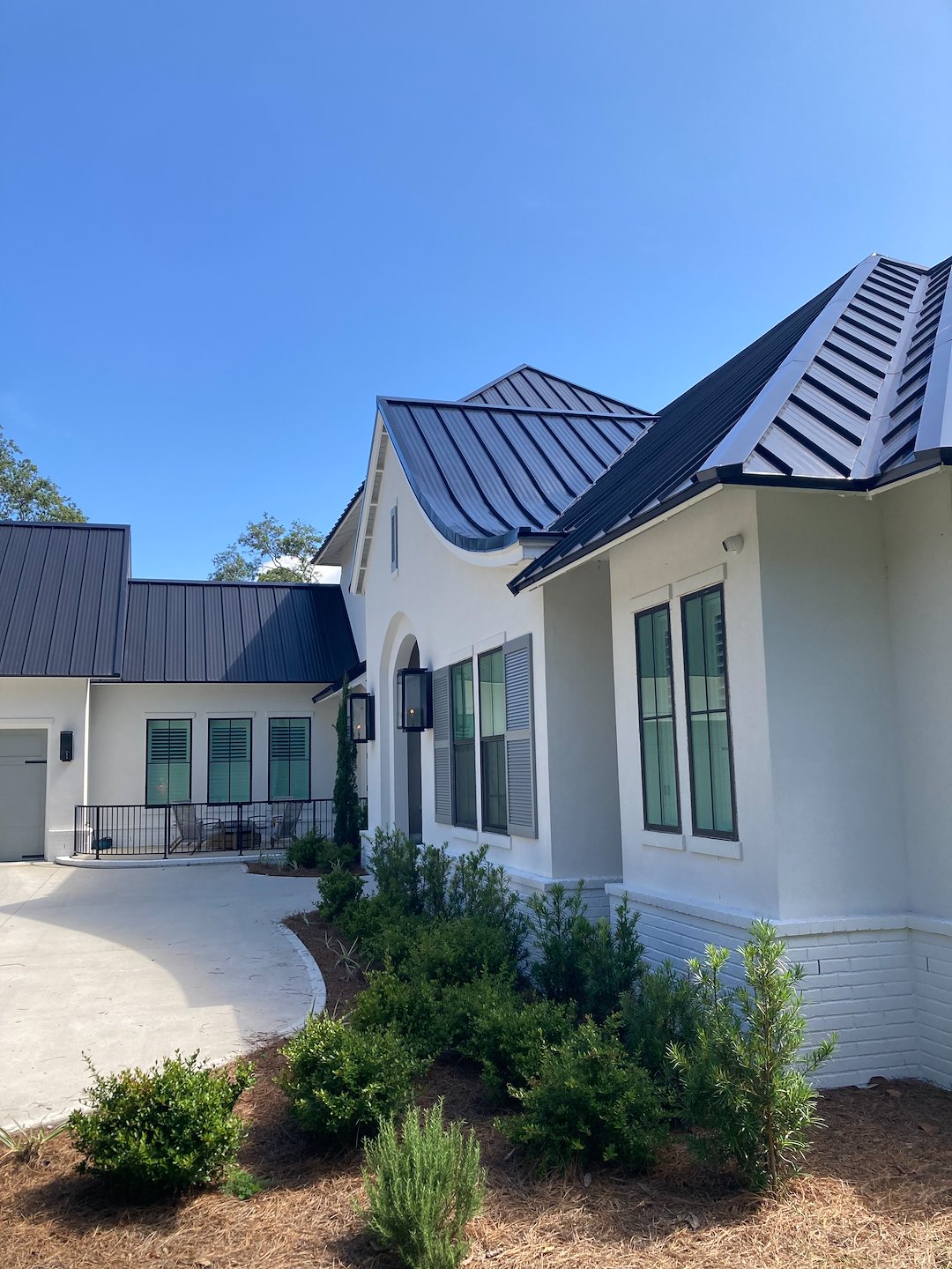 Visually Striking Standing Seam Metal Roof Replacement in Gulf Breeze, FL by Stonewall & Associates with D7 Metals DSS-100 System Thumbnail
